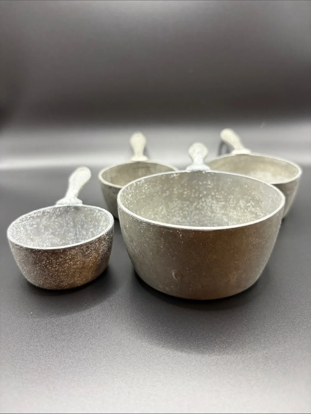 Set 4 Amco Houseworks Vintage Cast Metal Nesting Measuring Cups Rustic Kitchen